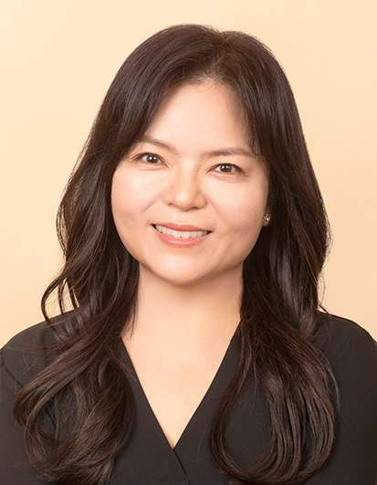 Ella Chang_profile pic-2022