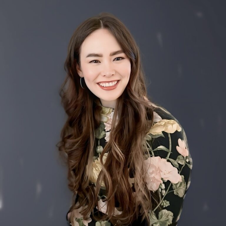 Jennifer Kiehl - Headshot