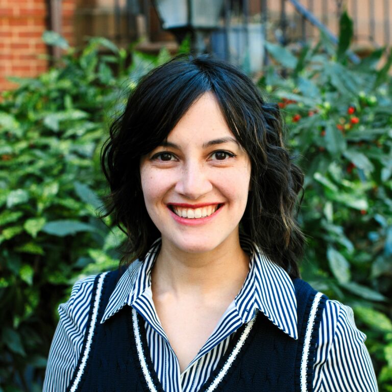 Laurie_Resnick_headshot_crop