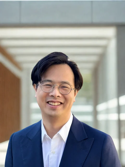 Copy of Headshot (4) - Richard Leong Medium